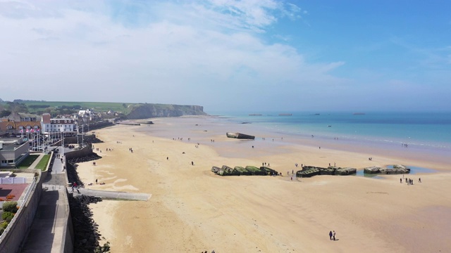 Arromanches-les-Bains海滩全景视频素材