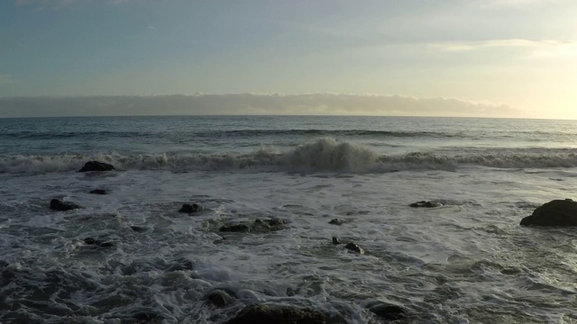 加州马里布海滩的海景视频素材