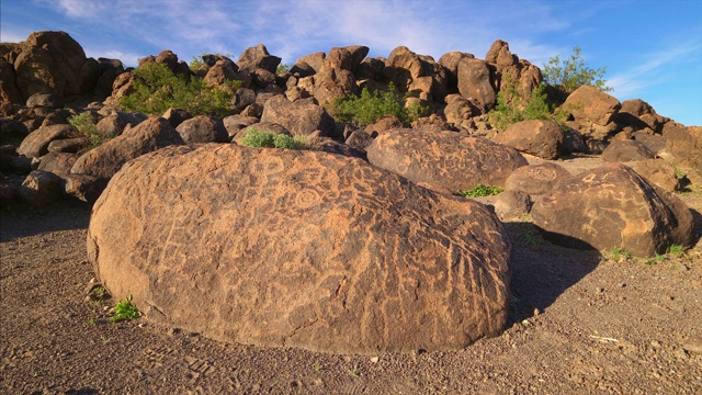 亚利桑那州的美国土著绘画岩石岩画遗址视频下载