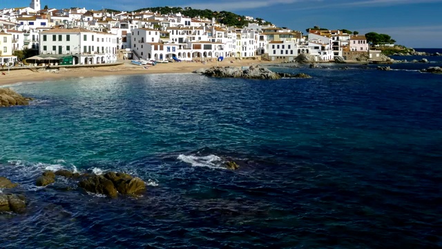 全景或“CALELLA DE PALAFRUGELL”。超萨米。视频素材