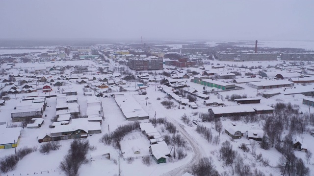 城市景观与深雪在鸟瞰图视频素材