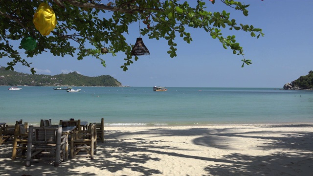 沙滩上的海滩餐厅视频素材