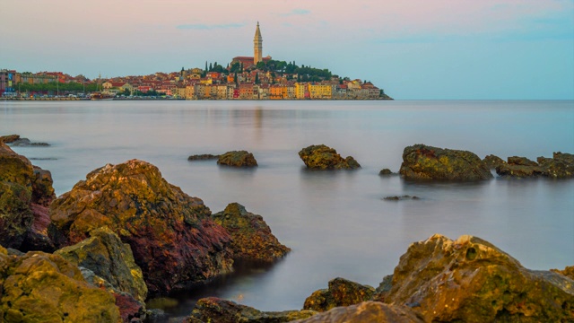 Rovinj老城和圣欧菲米亚大教堂，Rovinj，伊斯特里亚，克罗地亚视频素材