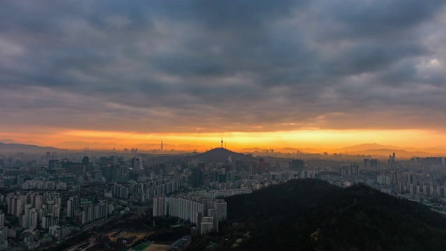 韩国日出时首尔的时光流逝视频素材