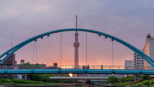 从白天到夜晚的东京天空树时间流逝的东京城市景观，日本视频素材