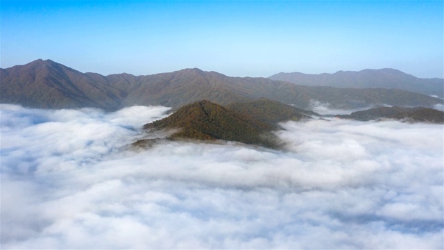 韩国京畿道山上的云海视频素材