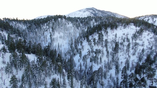 雪山鸟瞰图视频素材