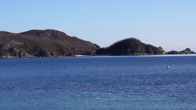 海景，可以看到美丽的海湾。俄罗斯纳霍德卡视频素材