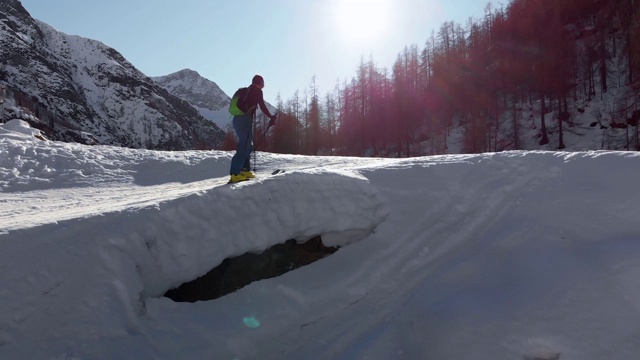 在意大利阿尔卑斯山滑雪旅游视频素材