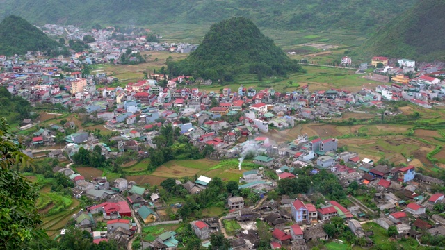 越南河江省全坝区潭山镇。平移。视频素材