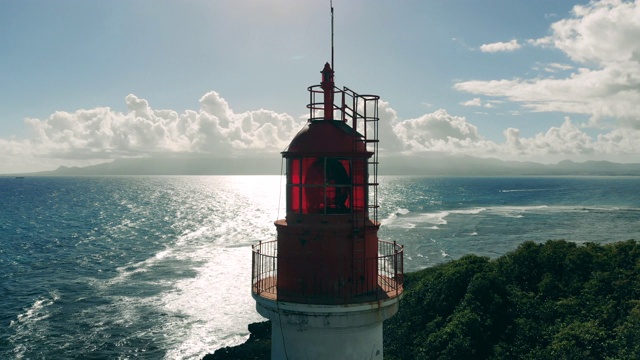 云雾般的海景，灯塔般的房间视频素材