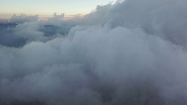 鸟瞰图的塞默火山，布罗莫山，东爪哇，印度尼西亚视频素材