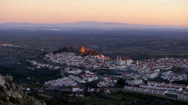 Alentejo城堡，葡萄牙来自Serra de Sao Mamede mountains视频素材