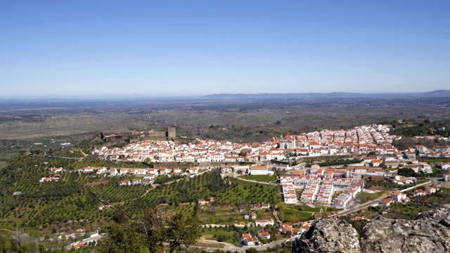 Alentejo城堡，葡萄牙来自Serra de Sao Mamede mountains视频素材