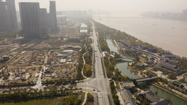 晴天杭州市中心交通滨河湾建设场航拍延时全景4k中国视频素材