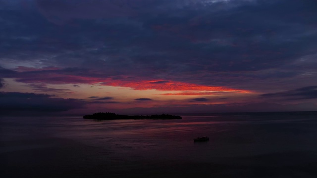 热带海域的日出，鸟瞰图视频素材