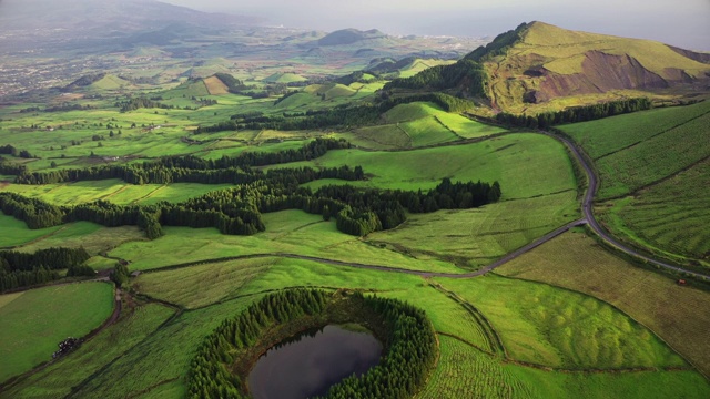 亚速尔群岛圣米格尔岛火山口视频素材