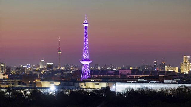 柏林天际线从夜到日的时间流逝，柏林，德国视频素材