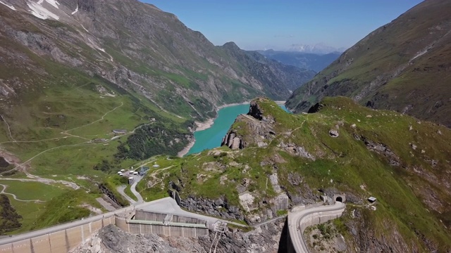 卡普伦高山水库的空中全景图Mooserboden Stausee和Wasserfallboden在Hohe Tauern，萨尔茨堡土地，奥地利。视频素材