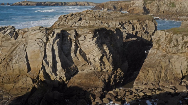 Côte Sauvage，基伯龙半岛，莫比汗，布列塔尼，法国视频素材