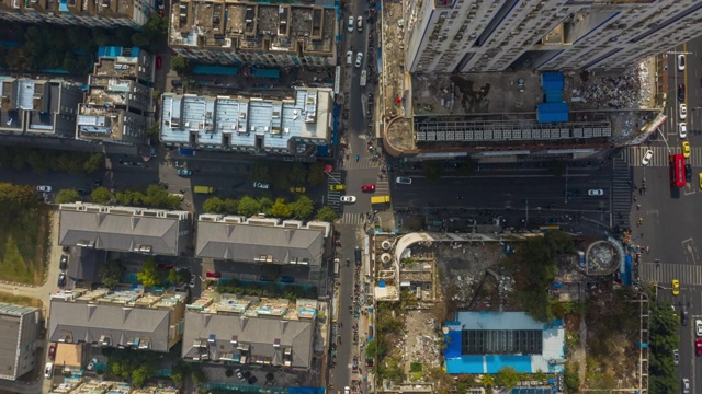 南京市中心晴天时间交通街道十字路口空中俯仰延时全景4k中国视频素材