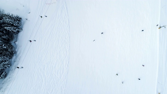 滑雪胜地的鸟瞰图视频素材