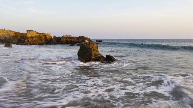 标志性的马里布海滩海岸-时间流逝视频下载