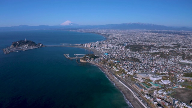 从湘南海滩来的富士山视频素材