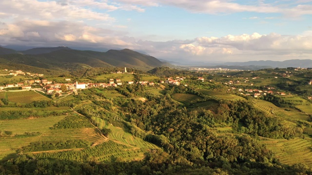 哥里的空中乡村景观?ka山山区视频素材