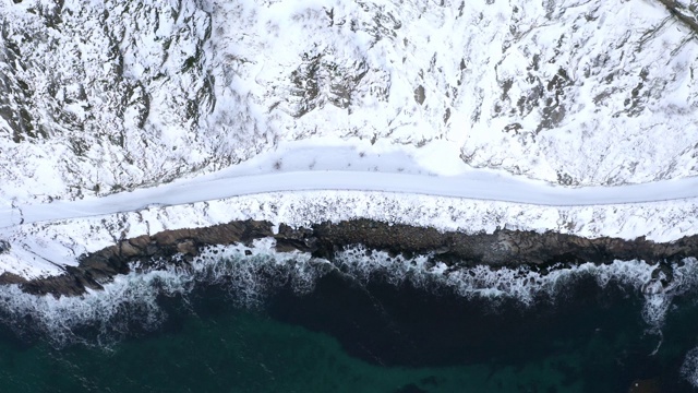 高角度的滨海道路在勒内视频素材