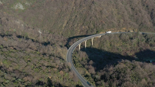 航拍的公路桥视频素材