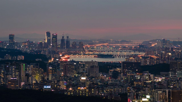 日落到夜景汉江/首尔，韩国视频素材