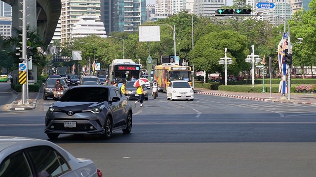 交通sala daeng路口区域泰日大桥在拉玛4路泰国曼谷。视频素材