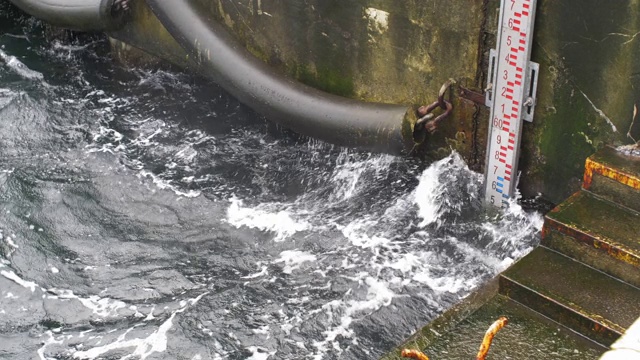 波罗的海沿岸暴风雨天气水位指示器视频素材