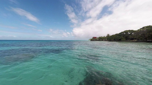 法属波利尼西亚时间流逝法卡拉瓦环礁绿松石礁4K视频视频素材