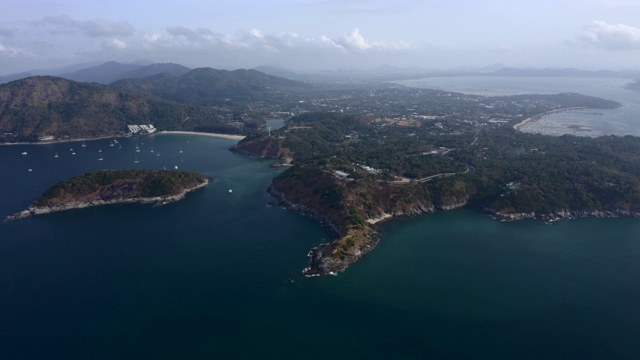 鸟瞰图的南部地区的普吉岛与其海滩，泰国视频素材