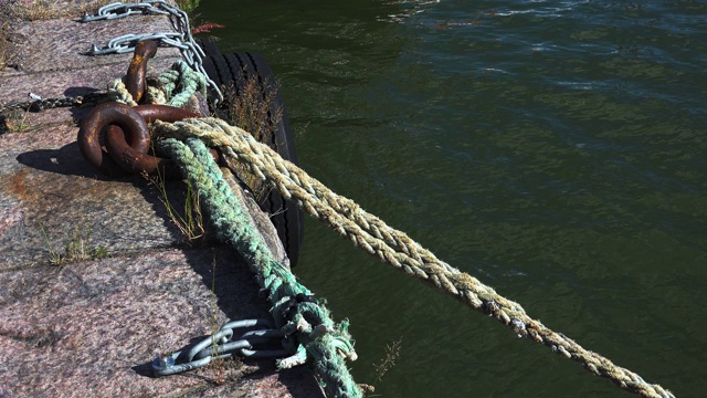 码头上的铁环。绳索,4 k。视频素材