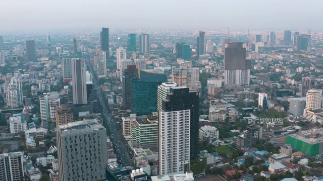 曼谷鸟瞰图，摄于泰国素坤逸和通格勒地区视频素材