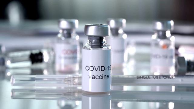 COVID-19冠状病毒感染的疫苗免疫和治疗视频素材