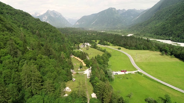 鸟瞰图Bovec，斯洛文尼亚视频素材