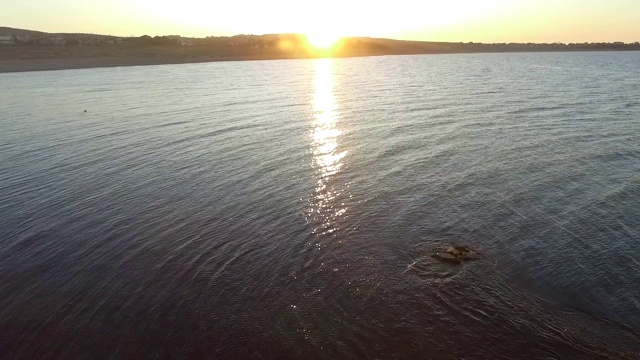 夕阳海和悬崖视频素材