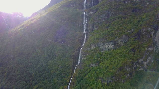 Geiranger峡湾和Lovatnet湖鸟瞰图在挪威视频素材