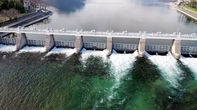 坝湖鸟瞰图视频素材