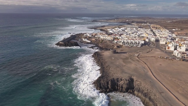 El Cotillo bay, fuerteventura鸟瞰图。加那利群岛视频素材