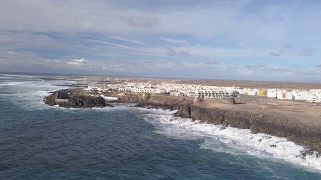 El Cotillo bay, fuerteventura鸟瞰图。加那利群岛视频素材