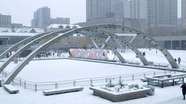 内森·菲利普广场被雪覆盖的照片视频素材