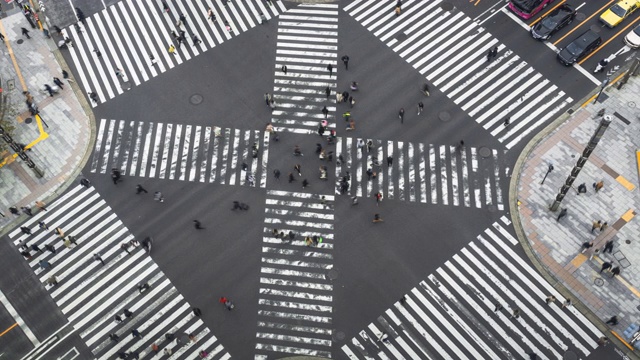 4K延时镜头:拍摄日本东京银座的行人和游客高峰时刻视频素材