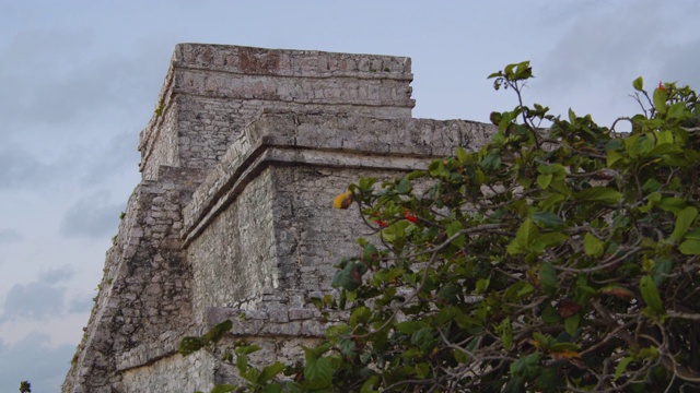 图卢姆玛雅遗址。El Castillo神庙建筑特写。墨西哥金塔纳罗奥州视频素材