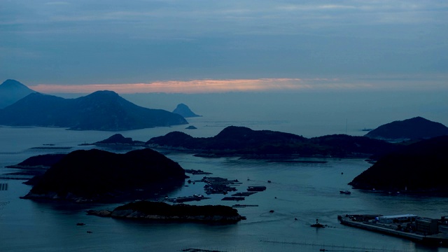 延时拍摄:中国福建霞浦的海藻养殖。视频素材