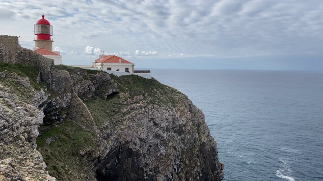 圣文森特角(Cabo de Sao Vicente)灯塔，位于葡萄牙萨格雷斯，欧洲大陆最西南的点视频素材